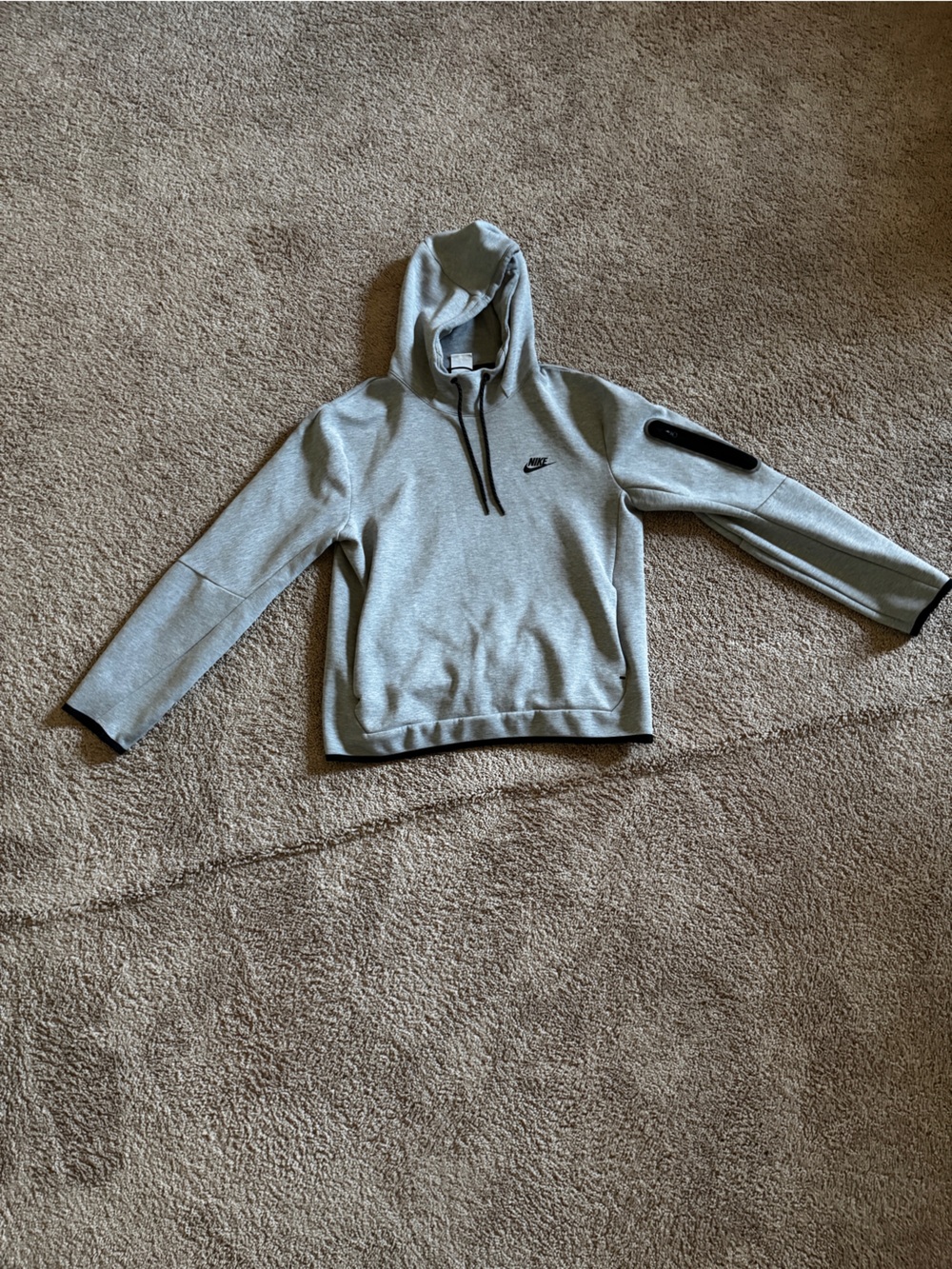 Nike Light Gray Pullover Hoodie with Black Accents